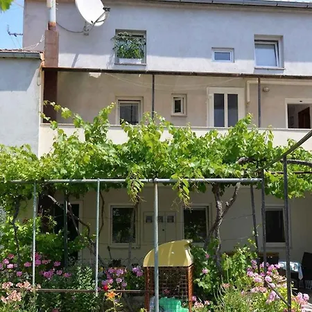 In 33612 Apartament
