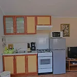 Apartment In 33612